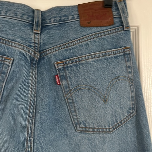Levi's® Premium 501® ORIGINAL CROPPED WEDGIE STRAIGHT FIT WOMEN'S JEANS size 27 - Picture 6 of 10